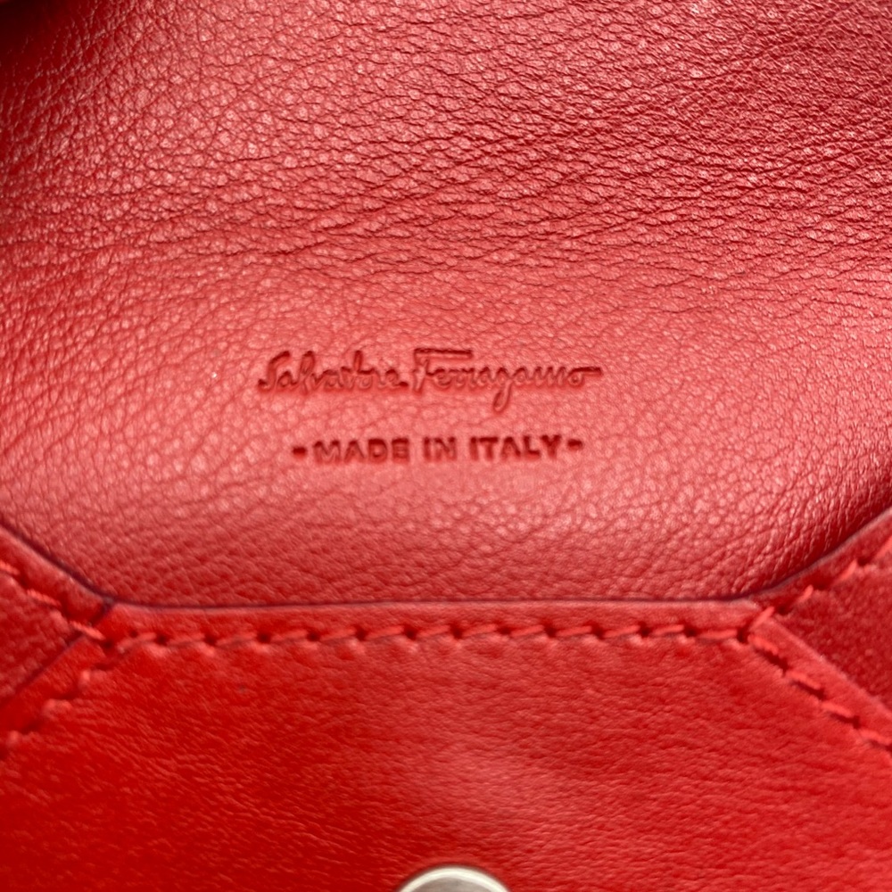 Ferragamo red leather card case - Picture 3 of 6